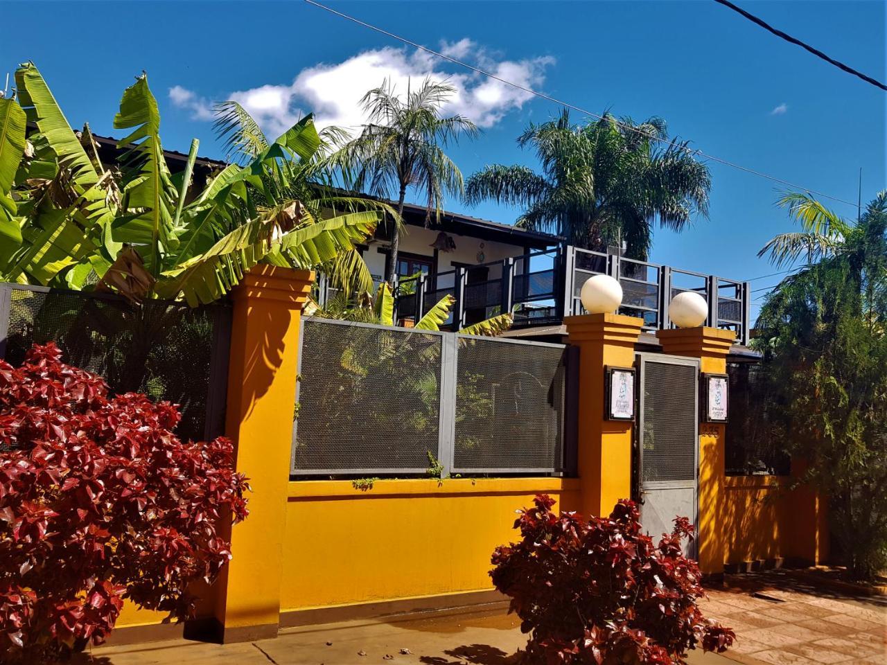 Hotel económico Si Mi Capitán - Cabañas&habitaciones Puerto Iguazú
