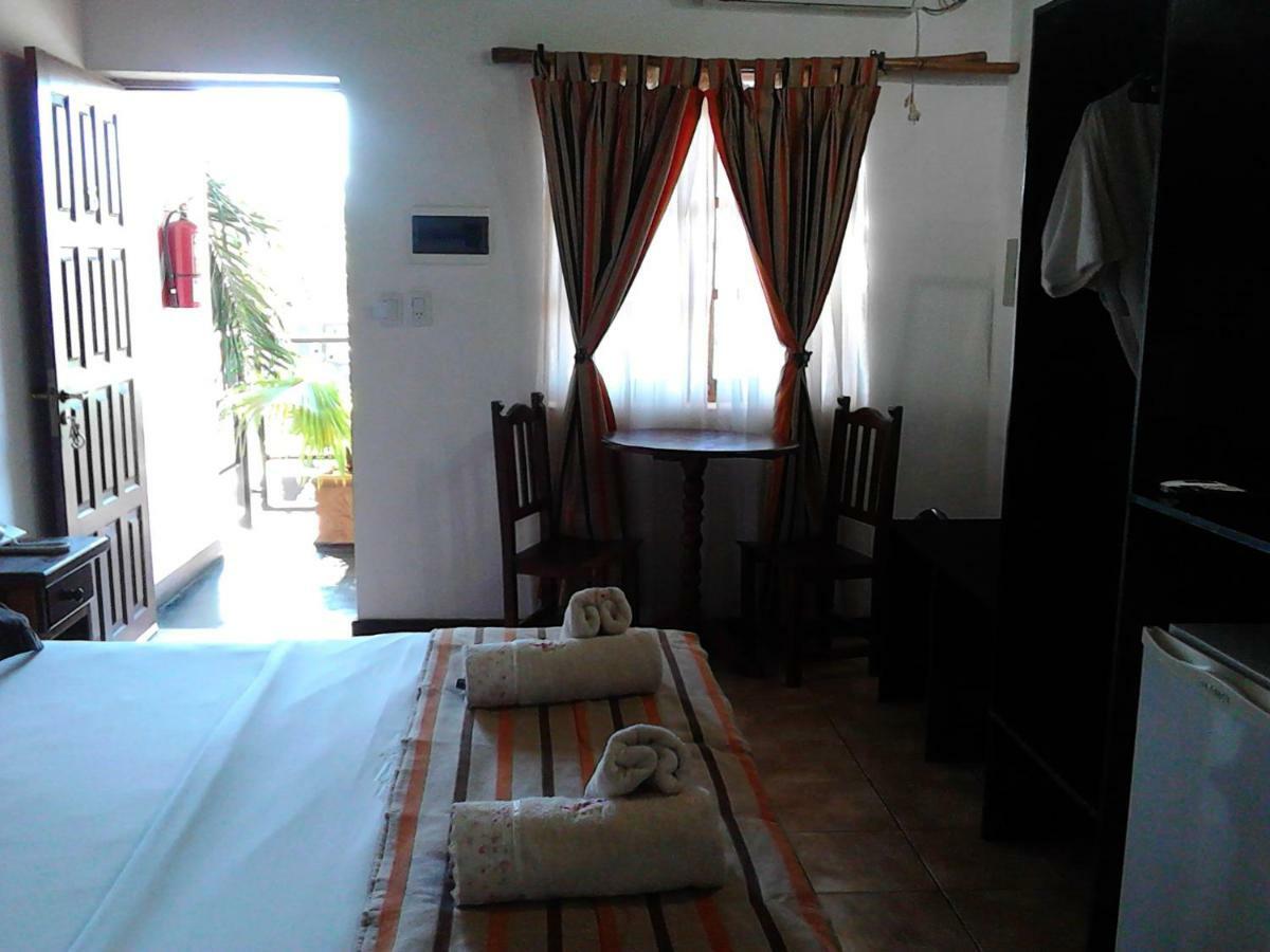 Hotel económico Si Mi Capitán - Cabañas&habitaciones Puerto Iguazú